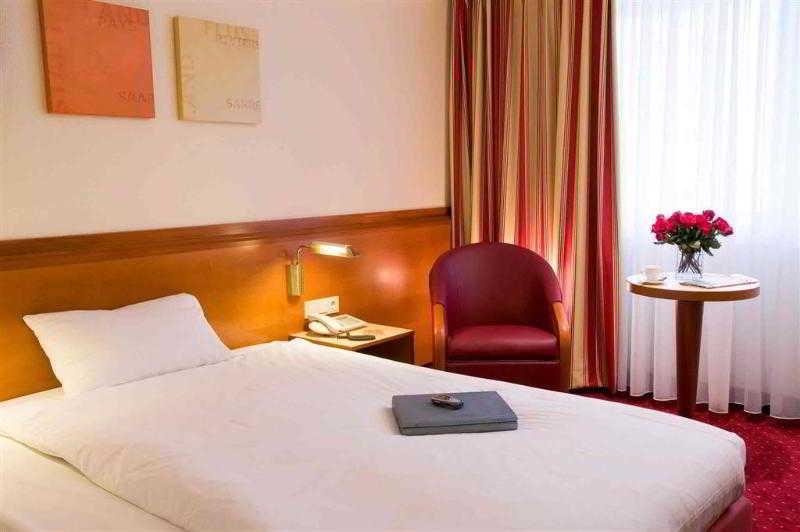 Mercure Hotel Saarbruecken City Екстериор снимка