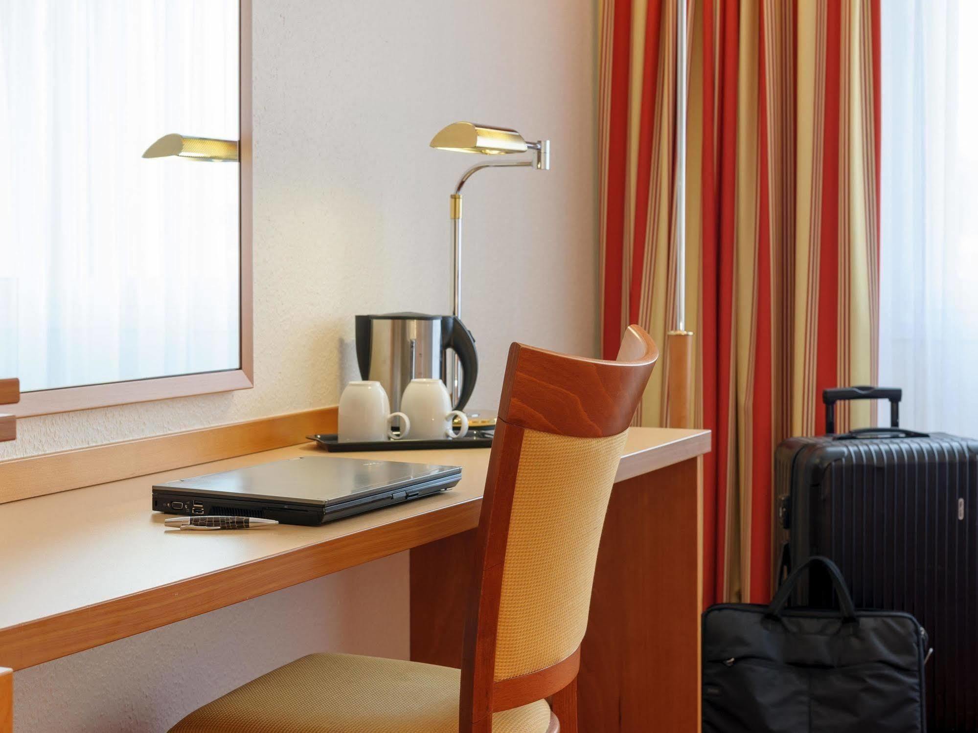 Mercure Hotel Saarbruecken City Екстериор снимка